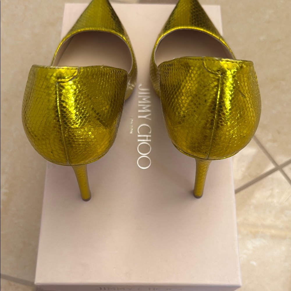 Jimmy Choo Yellow Heels Striking Metallic Design - Picture 7 of 7
